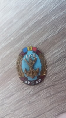 QW9 N5 29 - insigna - tematica sport - comunism - RPR - AVSAP foto