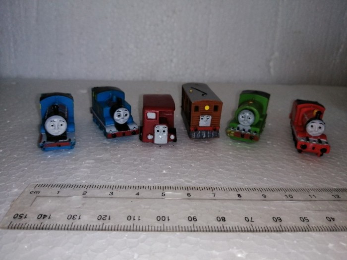 bnk jc Thomas &amp; Friends - lot 6 figurine