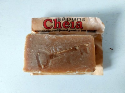 ** Sapun Cheia romanesc traditional pentru ten uscat, vechi, exp 2017 foto