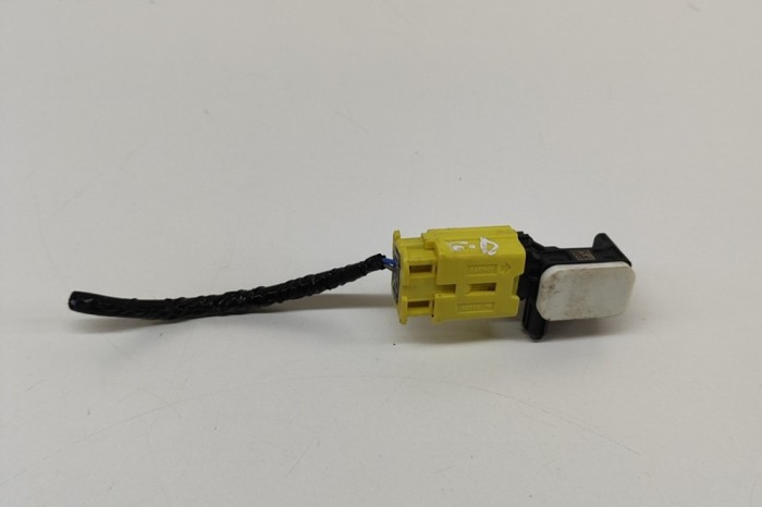 Senzor de impact dreapta față SUBARU OUTBACK BS 2016 OEM: 98237AL020,98237-AL020 28598080