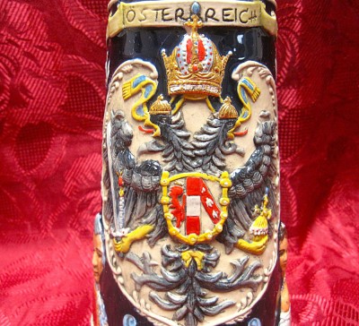HALBA CERAMICA FRANZ AUSTRIA CU DECOR MANUAL SI MODEL IN RELIEF 18 CM foto