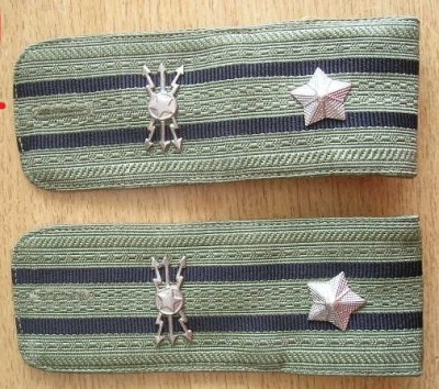C1 2 - Grade militare - comunism - camasa bluza - maior transmisiuni foto