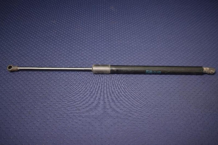 Amortizor haion dreapta VW GOLF VII 5G1, BQ1, BE1, BE2 2014 OEM: 5G6827550C 2354979