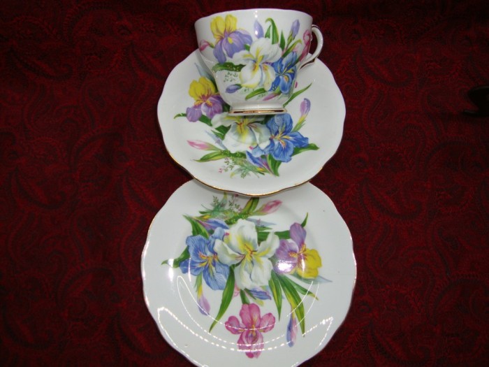 SET / SERVICIU MIC DEJUN DIN PORTELAN ROYAL STANDARD FINE BONE CHINA