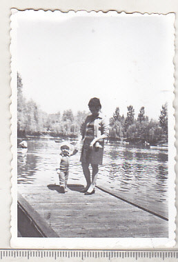 bnk foto Pe malul lacului Snagov - 1975