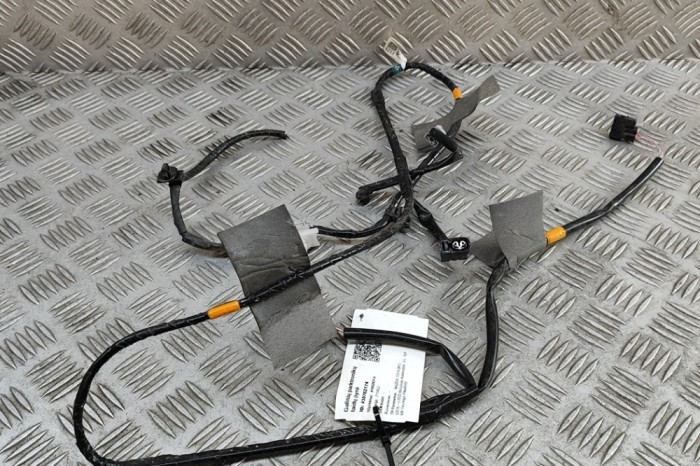 Cablaj senzor de parcare spate MAZDA CX-5 KF 2022 OEM: KSD9-67-290 30762174