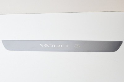 Ornament prag st&amp;acirc;nga față TESLA MODEL 3 2019 OEM: 1090844-00-C 16741206 foto