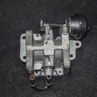 Supapa EGR AUDI A3 8P1 2006 OEM: 03G131063E | 2123352 foto