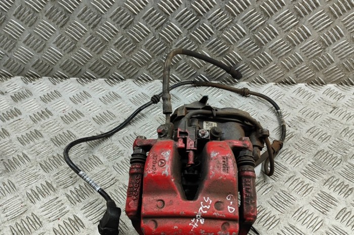Etrier de fr&acirc;nă dreapta spate MERCEDES-BENZ E W213 2017 OEM: A0004233081 30333740