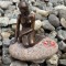 Statueta Mica sirena, Copenhaga, simbol danez metal patinat fixat pe piatra (2)