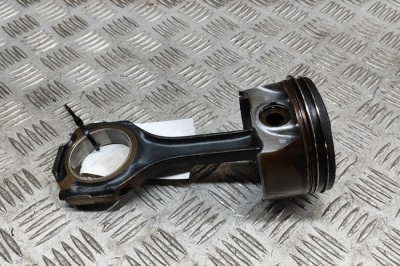 Piston MERCEDES-BENZ CLS C218 2012 OEM: A2780301117,A2780300520 29025055 foto