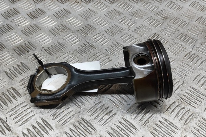 Piston MERCEDES-BENZ CLS C218 2012 OEM: A2780301117,A2780300520 29025055