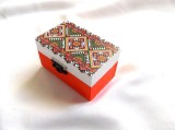 cutie cu motiv traditional 33668