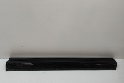 Bandou inferior ușă dreapta față MAZDA CX-5 KF 2022 OEM: KPG1-51RA1 | 30277435 foto