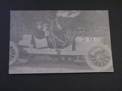 Automobil de Cursă , cu Echipaj - Carte Poștală Franța ,Necirculată foto