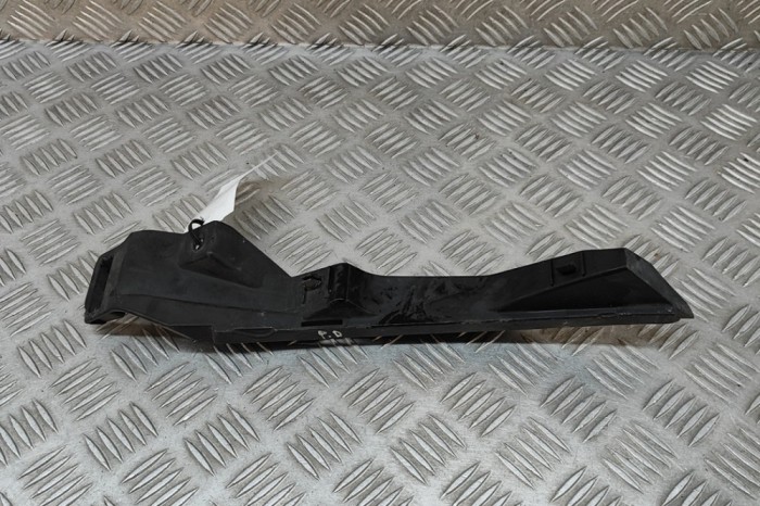 Suport bara de protecție dreapta față PORSCHE CAYENNE 92A 2011 OEM: 7P5807890,7P5.807.890 29999743