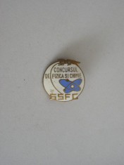 QW9 J 87 - Insigna - tematica pionieri - Concursul de fizica si chimie