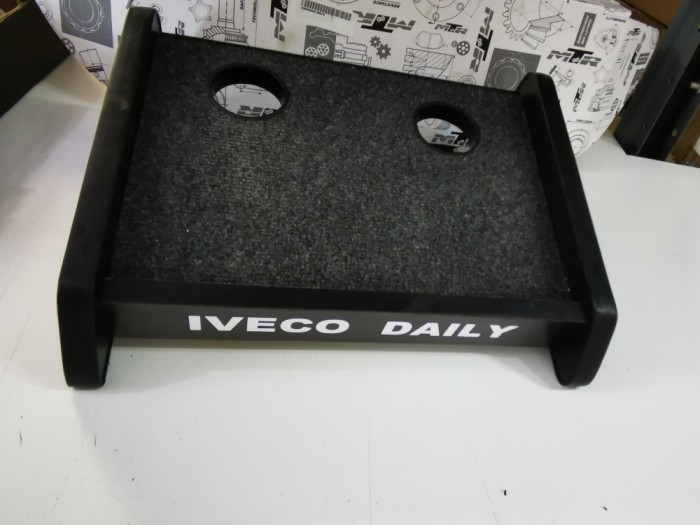 Masuta bord Iveco Daily 2006-2023 cu suport de pahar