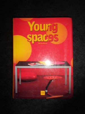 PATRICIA BUENO - YOUNG SPACES / AMBIANCES JEUNES / JUNGES AMBIENTE (2003) foto