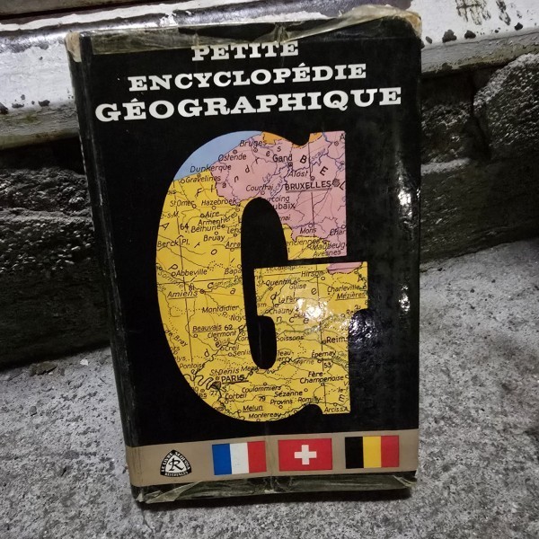 Petit encyclopedie geographique