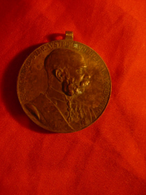 Medalie 40 Ani Domnie Fr.Josef Imparatul Austriei 1848-1898 , bronz , d=3,5cm foto