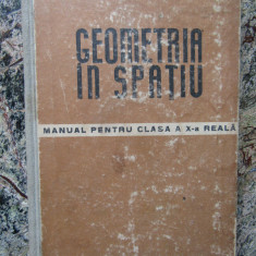 CEZAR COSNITA - GEOMETRIA IN SPATIU manual pentru clasa a X-a reala