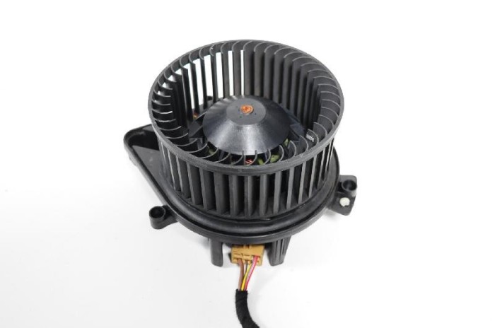 Ventilator aeroterma AUDI A4 Avant 8ED, B7 2008 OEM: 8E2820021E 2855877