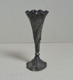 Vas de metal cu picior cca 1880-1900