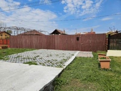 Teren intravilan de v&amp;acirc;nzare foto