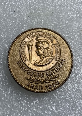 Insigna SNR simpozion național Arad 1986 foto