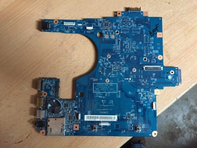 Placa de baya defecta Acer Aspire E1-522 A155 foto