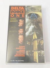 Caseta video VHS originala film tradus Ro - Delta Force One Patrula Disparuta foto
