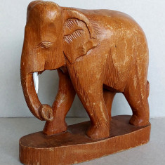 Elefant - sculptura cu postament in lemn de tec Thailanda, marime 18x17cm
