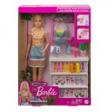 Papusa Barbie cu bar de smoothie si accesorii interactive