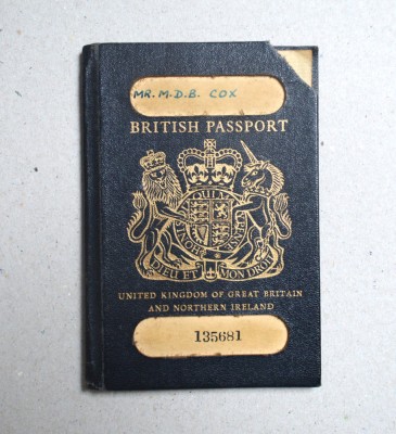 Vechi pasaport britanic foto