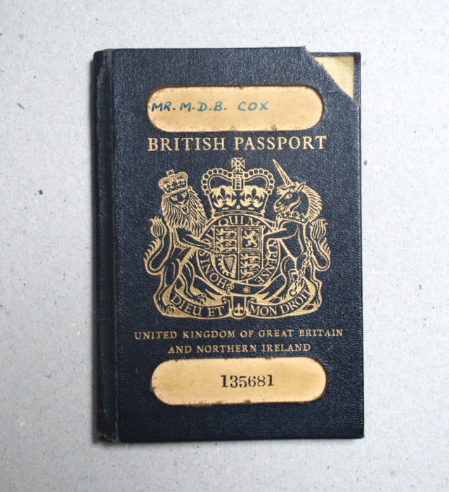 Vechi pasaport britanic