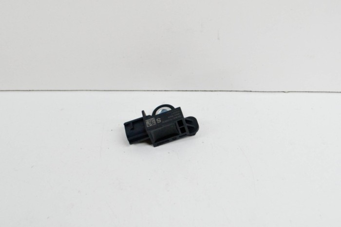 Senzor de impact dreapta față NISSAN QASHQAI II J11, J11_ 2017 OEM: 98830-3RA0A 14540365