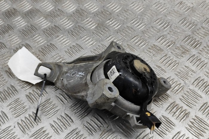 Suport motor st&acirc;nga AUDI Q7 4M 2017 OEM: 4M0399201E | 29921846