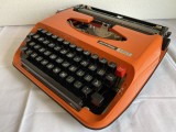 Mașină de scris Privileg 300t