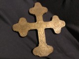 arta / religie - Cruce din alama cu ornamente gravate / Transilvania !