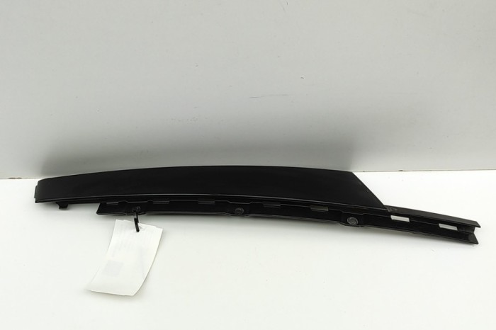Ornament vertical ușă st&acirc;nga față AUDI A6 4G2, C7, 4GC 2017 OEM: 4G0837901,4G0837901A 30744554
