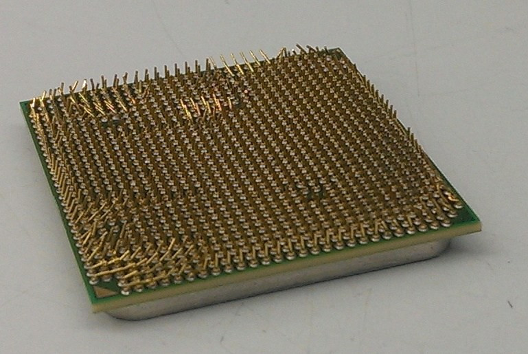 Cumpar procesoare AMD cu pini rupti/indoiti | arhiva Okazii.ro