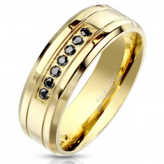 Bandă de oțel într-un design colorat auriu - zirconii negre, finisaj lucios, 8 mm - Marime inel: 67