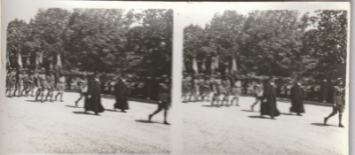 Romania 1932-Fotografie stereoscopica,10 Mai-Defilarea Cercetasilor foto