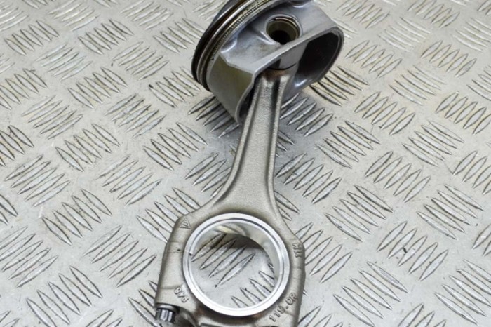 Piston PORSCHE CAYENNE 92A 2015 OEM: 94810301922,948.103.019.22,94810304827,948.103.048.27 13769313
