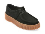 Cumpara ieftin Mocasini CLARKS negri, TORHILL BEE, din piele intoarsa