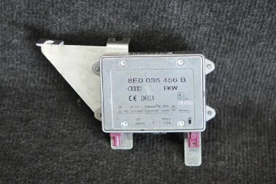 Amplificator de antena AUDI A8 D3 4E2, 4E8 2005 OEM: 8E0035456B 1851887 foto