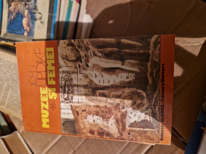 Muzee și femei vintage