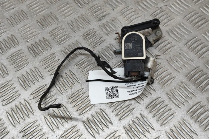 Senzor de nivel &icirc;nălțime st&acirc;nga față BMW 6 Cabrio F12 2012 OEM: 6784072 29484315