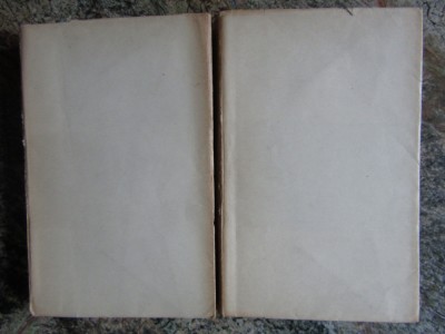 Alfred de Musset - Comedies et Proverbes - 2 volume - in franceza - interbelica foto